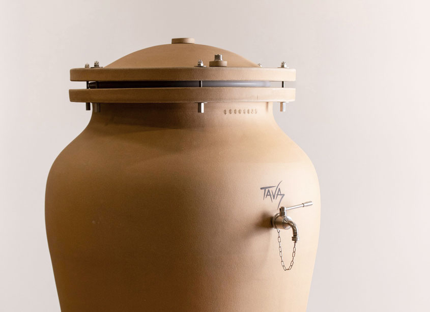 - Amphorae 1600L -