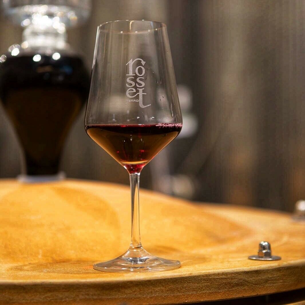 Anfore per la produzione di vino di Rosset - Tava