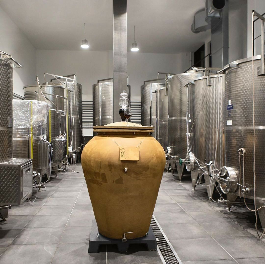 Amphorae for Rosset’s wine - Tava